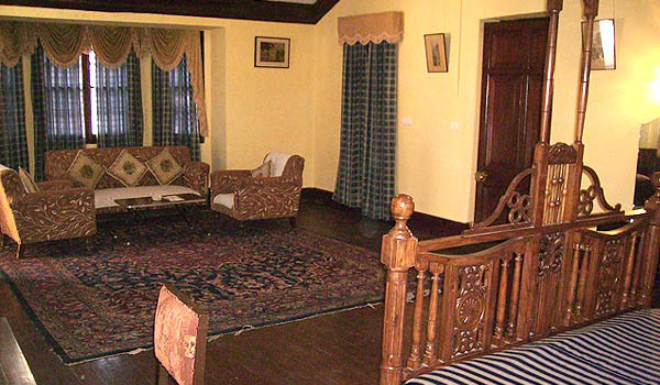 Balrampur House